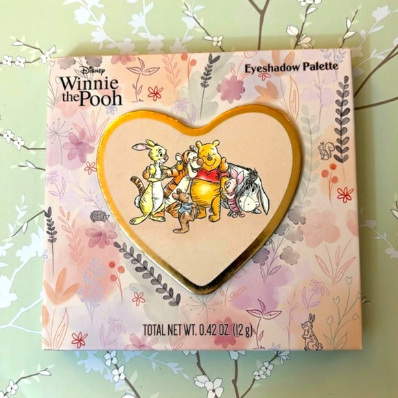 Disney Winnie the Pooh Eyeshadow Palette Total Net Wt 0.42 oz(12g) - Picture 7 of 8